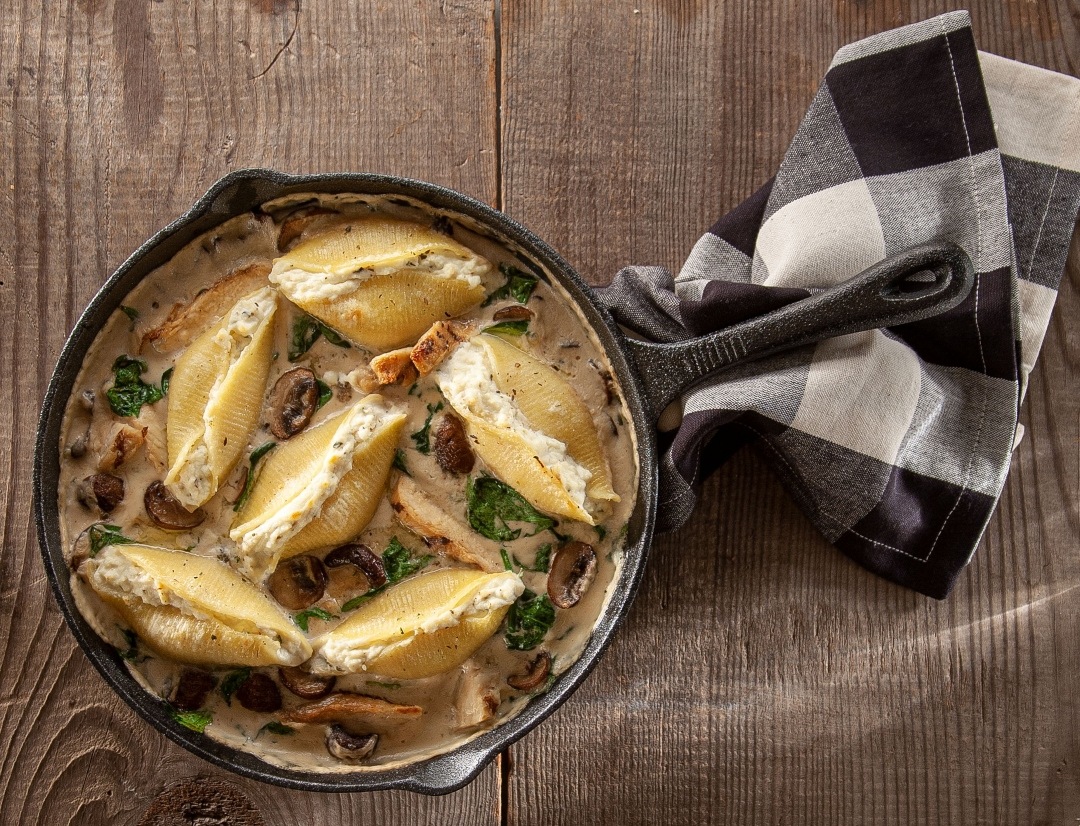 Cheese Stuffed Shells with Chicken, Spinach and Mushroom Alfredo