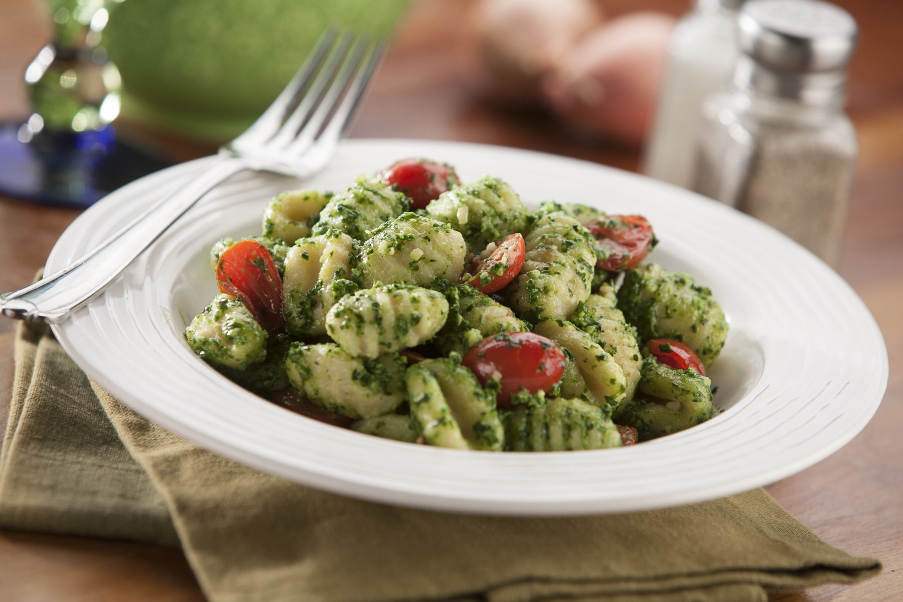 Gnocchi with Pesto and Cherry Tomatoes 