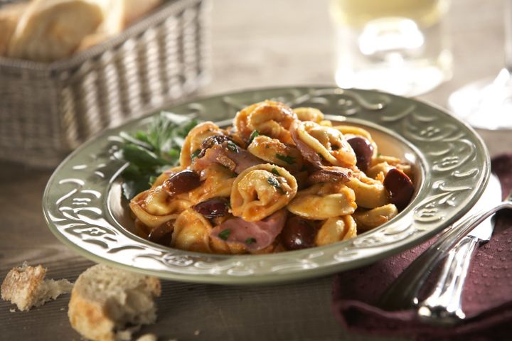 Cheese Tortellini with Prosciutto & Olives