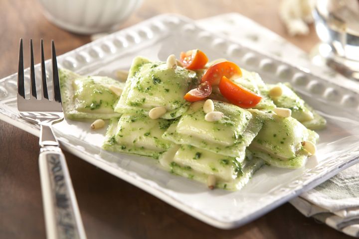 Gluten-Free Cheese Ravioli with Spinach Pesto